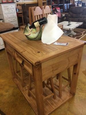 Kitchen Island w/ 4 stools