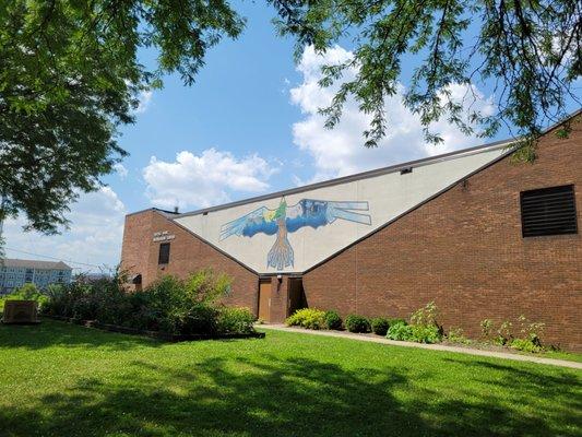 Mural on exterior of the Tuttle Park Rec Center