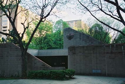 The Boston Synagogue