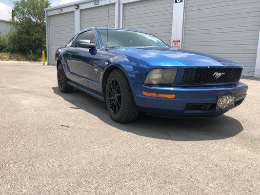 Mustang Before full body maroon wrap