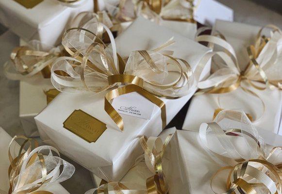 Haven offers complimentary gift wrapping!