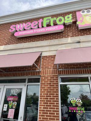 sweetFrog Premium Frozen Yogurt