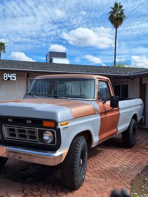 1976 Ford f 100 4x4 custom .