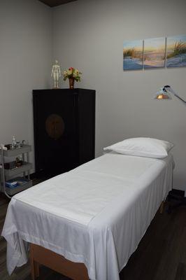 Spacious, modern treatment rooms.