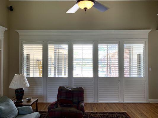 3 1/2" Normandy single panel shutters.