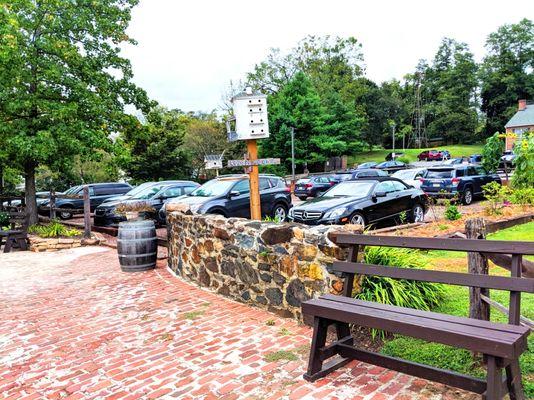 Chadds Ford Barn Shops -- Parking