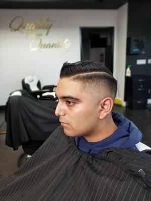 Mid bald fade/ combover w. hardpart