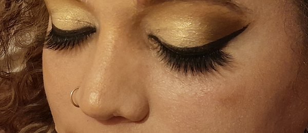 Gold Smoky Eye