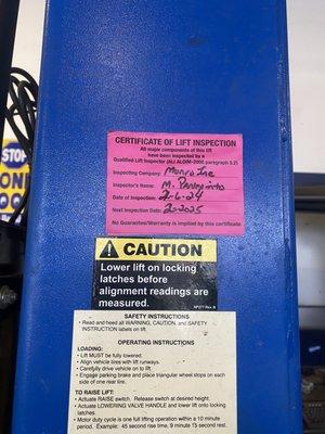 Fresh inspection sticker slapped on 5 minutes after DM was told lift is broken