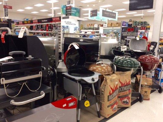 Visit Groveland Ace for all your grilling needs, we stock Big Green Egg, Traeger, Green Mountain, and Weber grills!