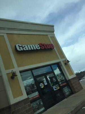 GameStop of Walpole -- Walpole Mall : 108 Providence Highway / Route 1, East Walpole            Storefront