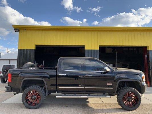 Wheel/Tire and Lift Packages