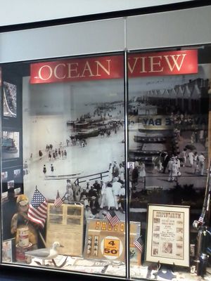 If this glass case doesn't draw you into the museum, just to take a small peek--what's a small but mighty museum to do?