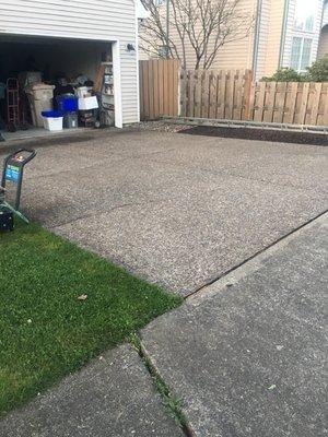 Tualatin Driveway after pressure washing was completed.