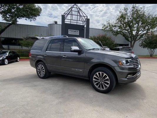 2017 Navigator