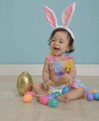 My baby insta:@baby_turkey_world with Easter piks !