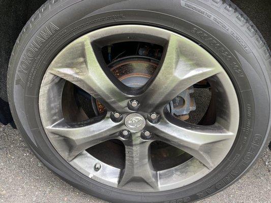 They ruined my rims and then just painted them a different color to fix.  STAY AWAY from this place.