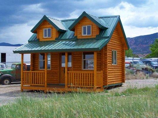 Pine Hollow Log Homes