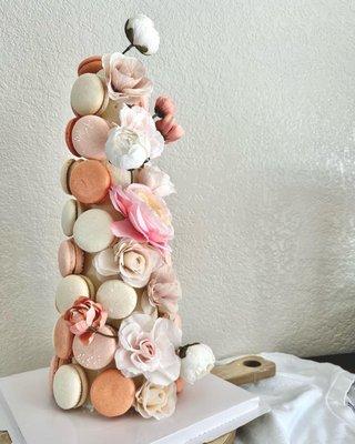 Macaron tower (comes with 3-4dz macarons)