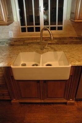 Custom Granite Tops