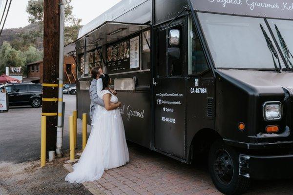 Once the couple decided what they wanted, Original Gourmet Kebab connected with the servers at The 1909 venue and they brought the food down