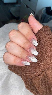 nails