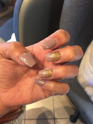 I came here for the first time and service was amazing! My nail tech super nice his name Leon!! Plan on coming back!!!