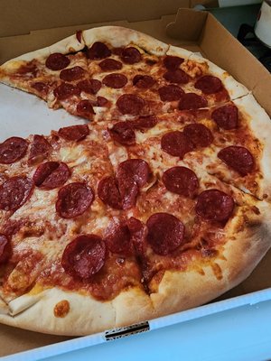 Pepperoni pizza