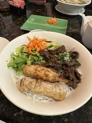 V32. Vermicelli with Grilled Beef, Egg Roll, Sugarcane Shrimp / Bo, Cha Gio, Chao Tom