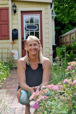 Welcome. I am Diane, the owner of It Takes A Village Wellness. I look forward to meeting and sharing yoga and health with you!