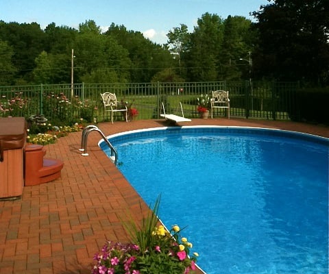 Our weekly maintenance service will keep your pool pristine.