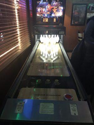 Classic bowling game - play it!