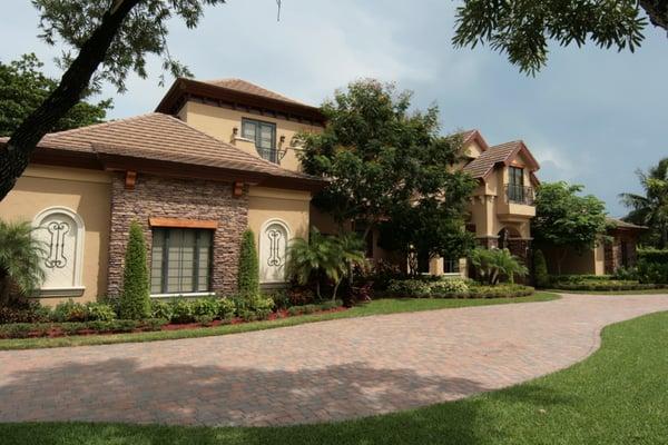 Beautiful tile roof in the heart of Coral Gables