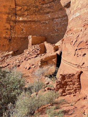 Ruins of living quarters