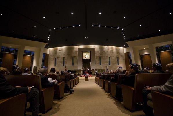 Bat Mitzvah ceremony at Temple Beth Am in Miami