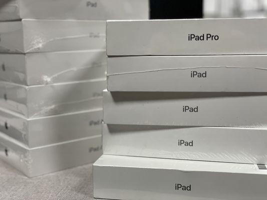 iPad tablets are in stock - versions 5, 6, 7, 8, 9.7 PRO, 10.5 PRO, 11 PRO & mini 5