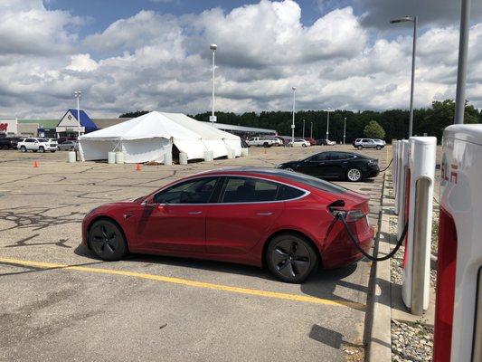 Tesla Supercharger - Cadillac