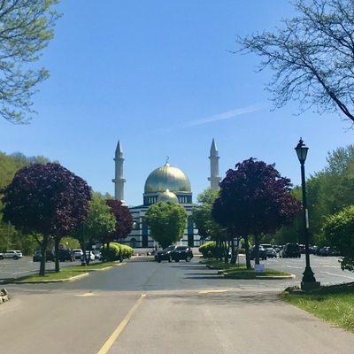 Saturday, 1 May 2021 - outside the Islamic Center of Cleveland (COVID-19 vaccine shots are available here for a limited time).