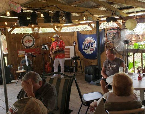 Live entertainment at the Tiki Bar on a sweltering Florida afternoon!