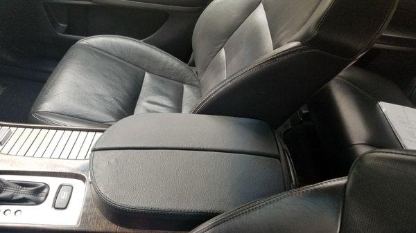 2010 Acura MDX - Center Console