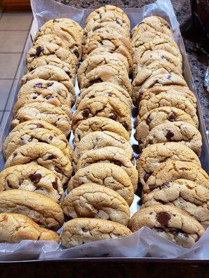 Why stop at 1 chocolate chip cookie when you can have dozens?!