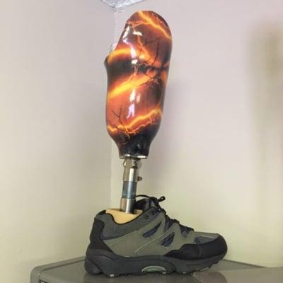 Below knee prosthesis - High Voltage Design