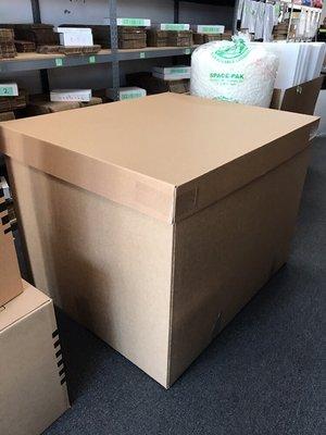 Pallet box for freight shipping