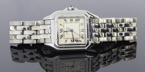 We purchase pre-owned fine Swiss timepieces.