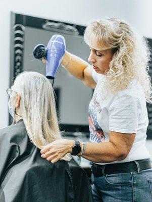 Marie one of our talented Colorist at our Annapolis location. Come for a fresh cut & color for the weekend! Reservations & Walk Ins Welcomed