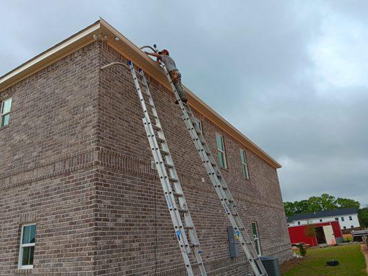 Seamless Gutter Installation/ 2nd Story Structure