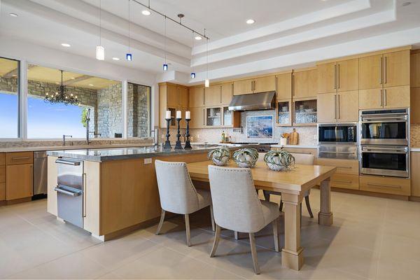 Now THIS is a kitchen!