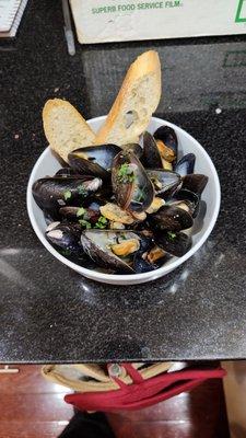 Steamed Mussels