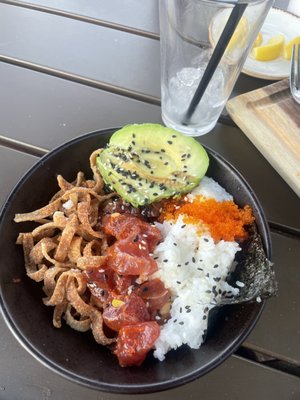 Tuna poke bowl