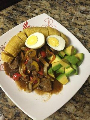 Boiled plantain, liver with avocado